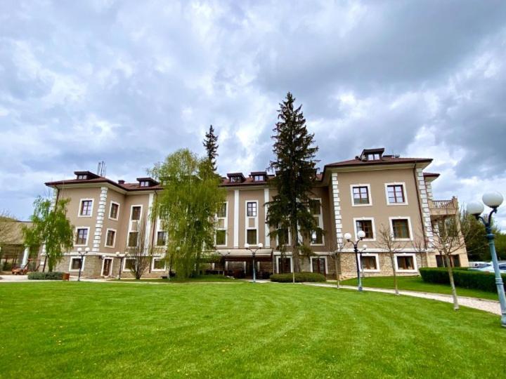 Midalidare Hotel & Spa Mogilovo Exterior foto